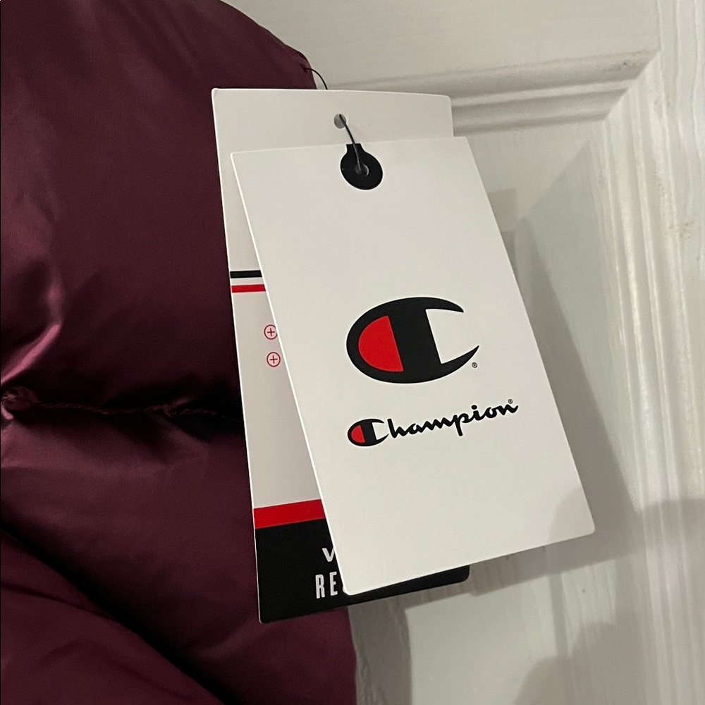 Champion Maroon Puffer Vest XS - Picture 2 of 3
